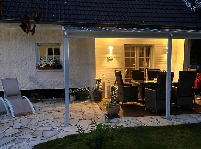 Ein Maerchenhaftes Haus Im Wald *